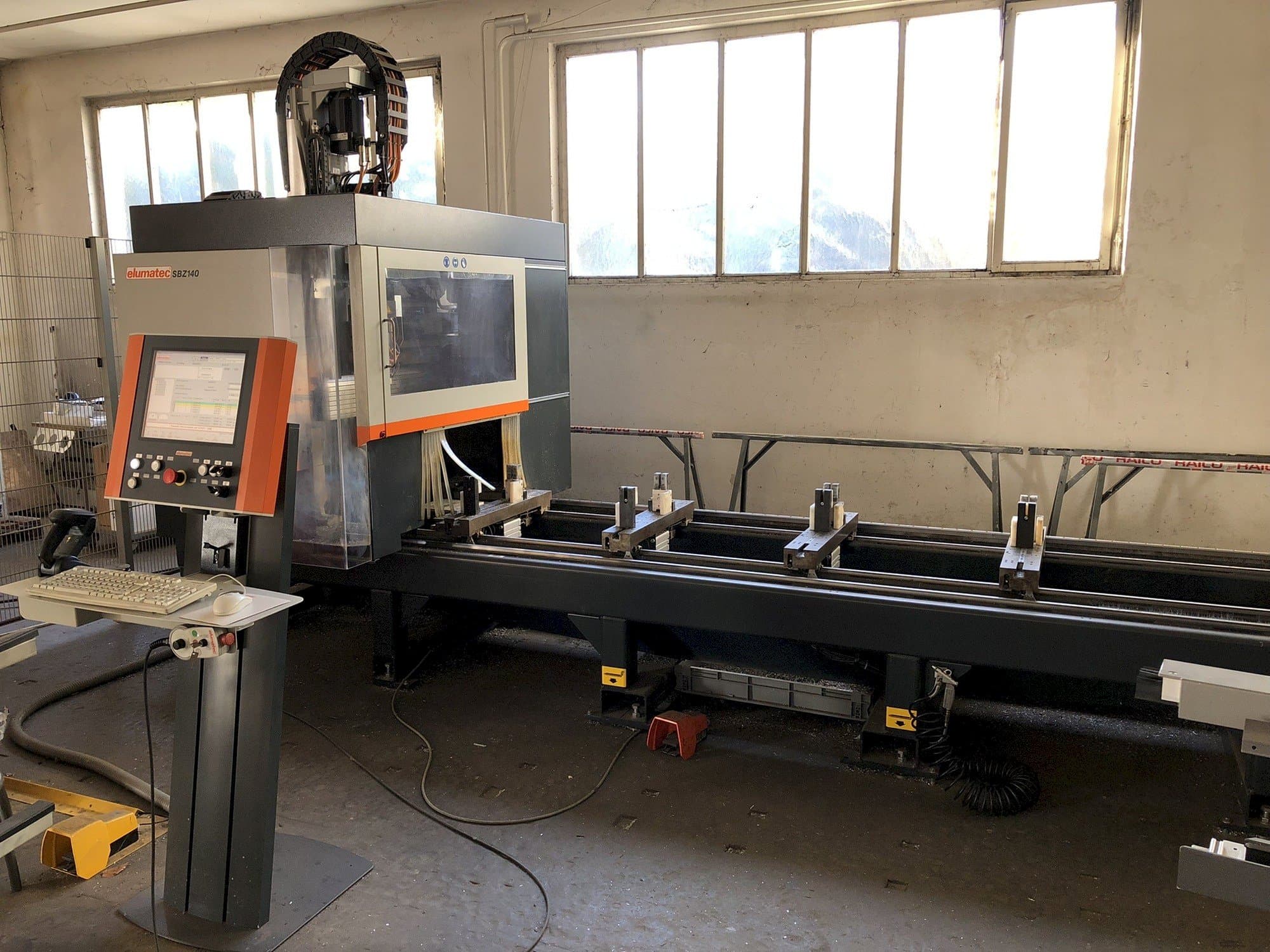 Koneen  Elumatec SBZ 140/60 etunäkymä