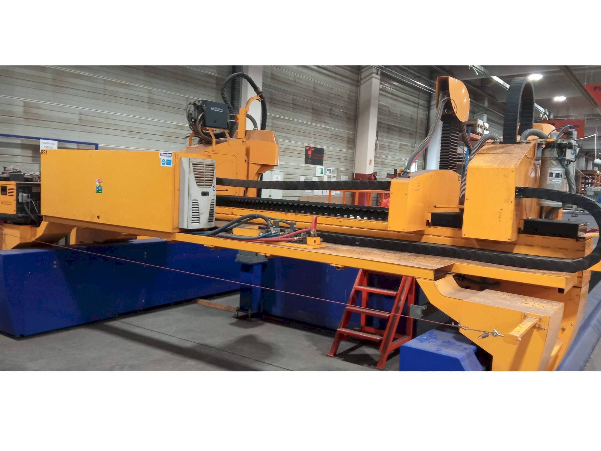 Koneen  MicroStep MG 7501.20 etunäkymä