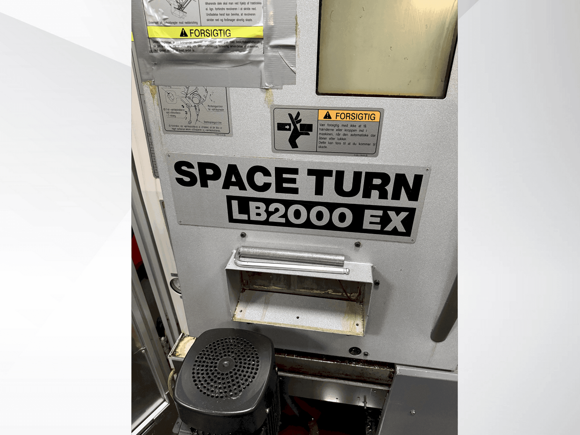 Koneen  Okuma Space Turn LB2000 EX etunäkymä