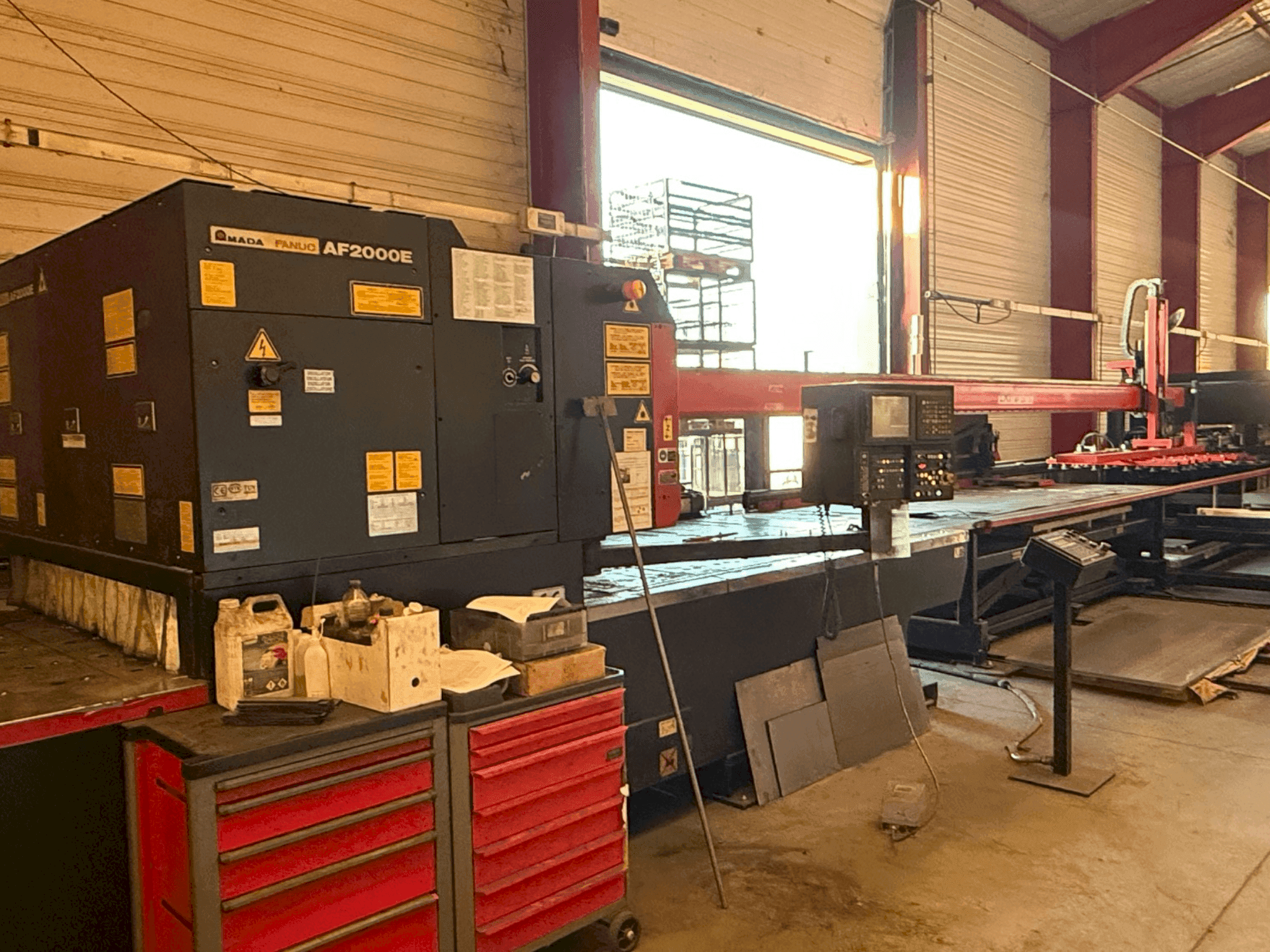 Koneen  AMADA LC2415 alpha3 etunäkymä