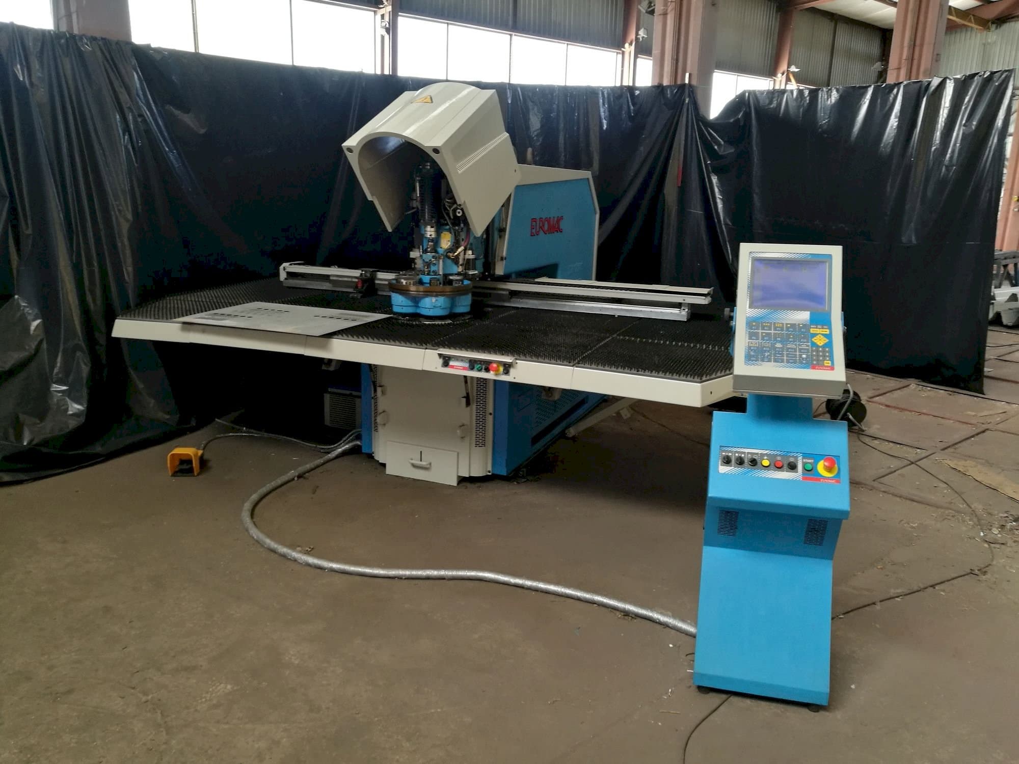 Koneen  Euromac MTX INDEX etunäkymä