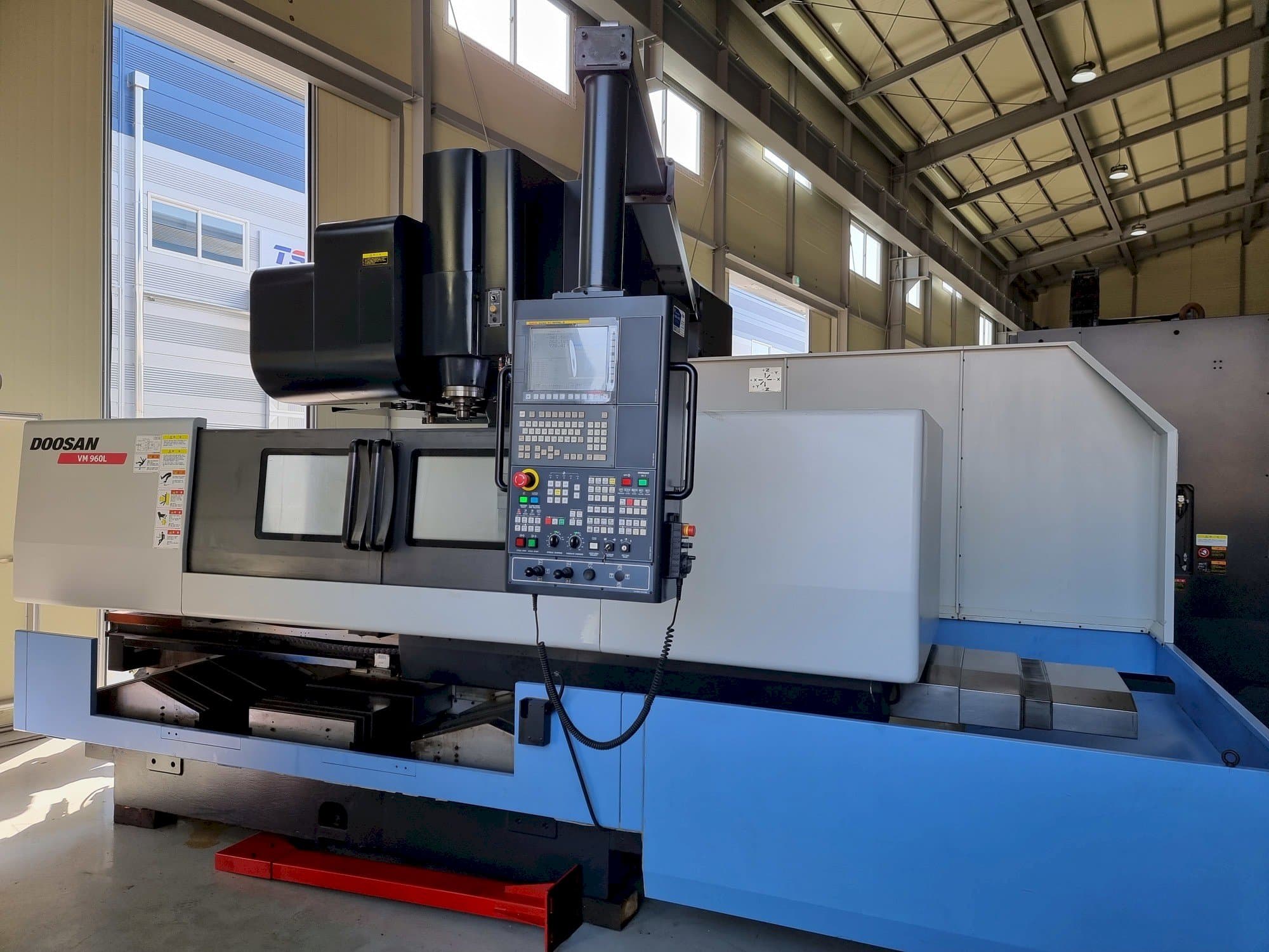 Koneen  Doosan VM 960L etunäkymä