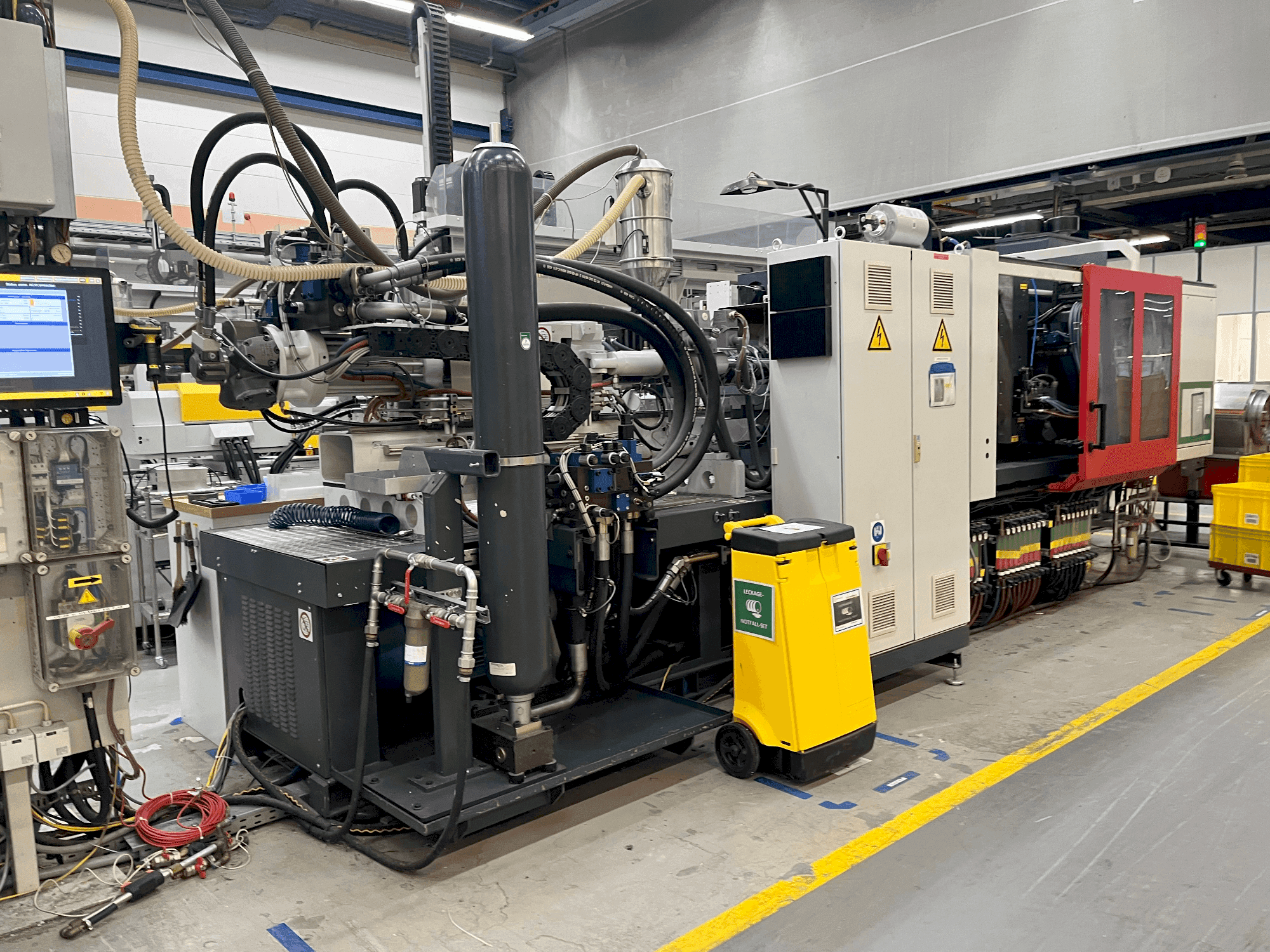 Koneen  FERROMATIK K-TEC 200 S etunäkymä