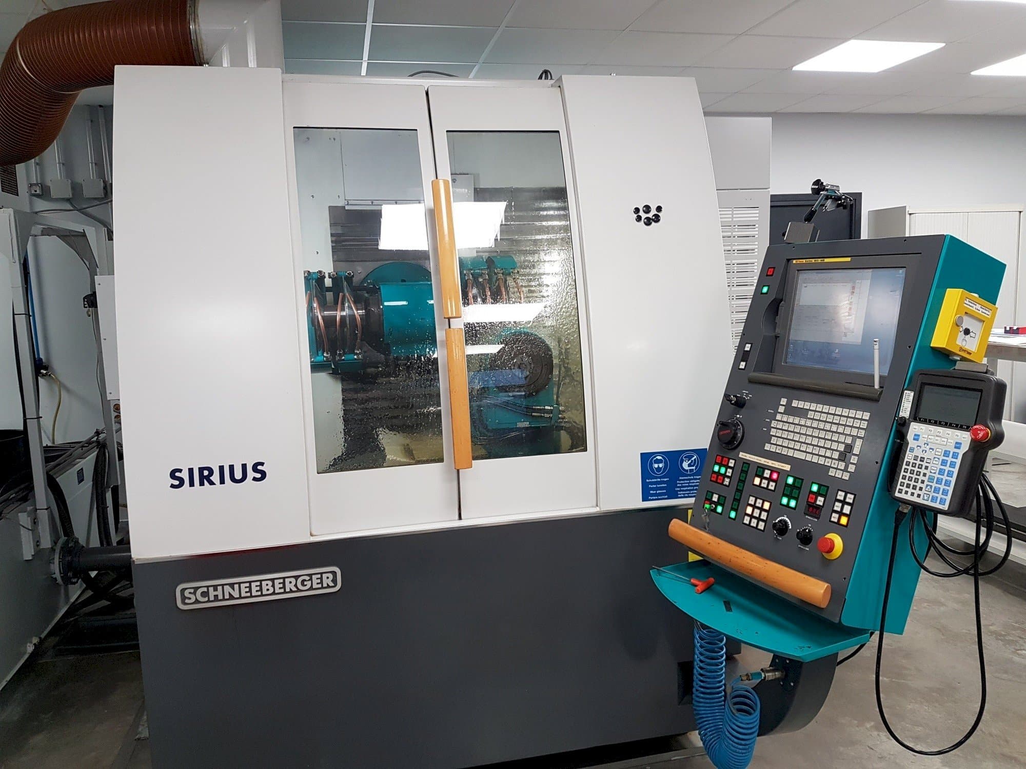 Koneen  Schneeberger Sirius HPM etunäkymä