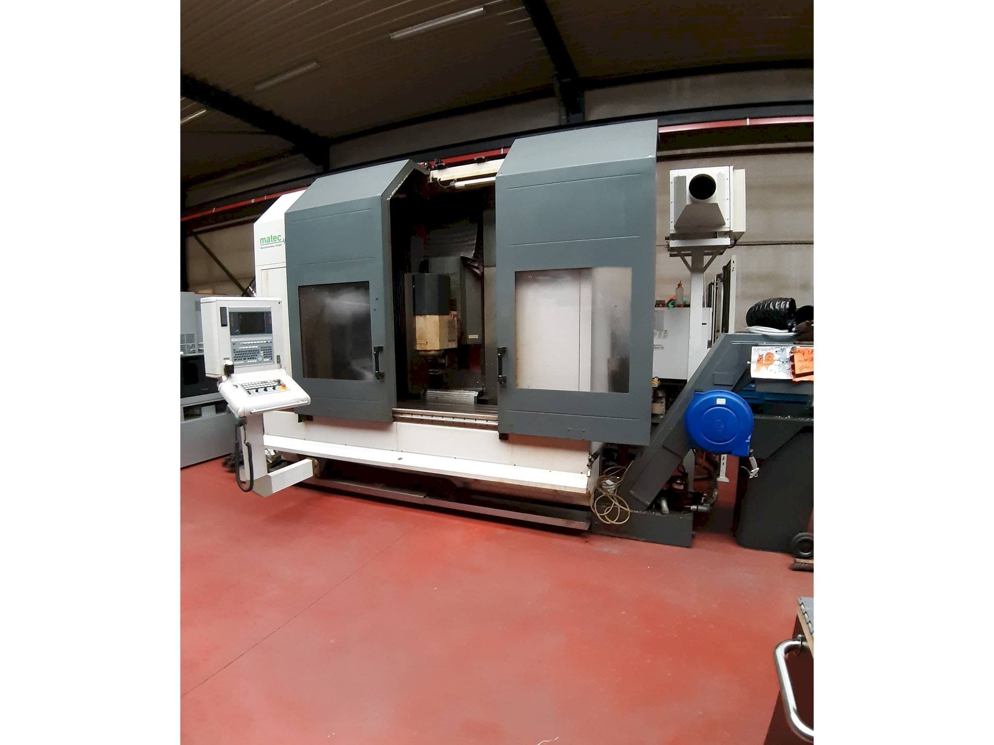 Koneen  Matec 30 HV etunäkymä