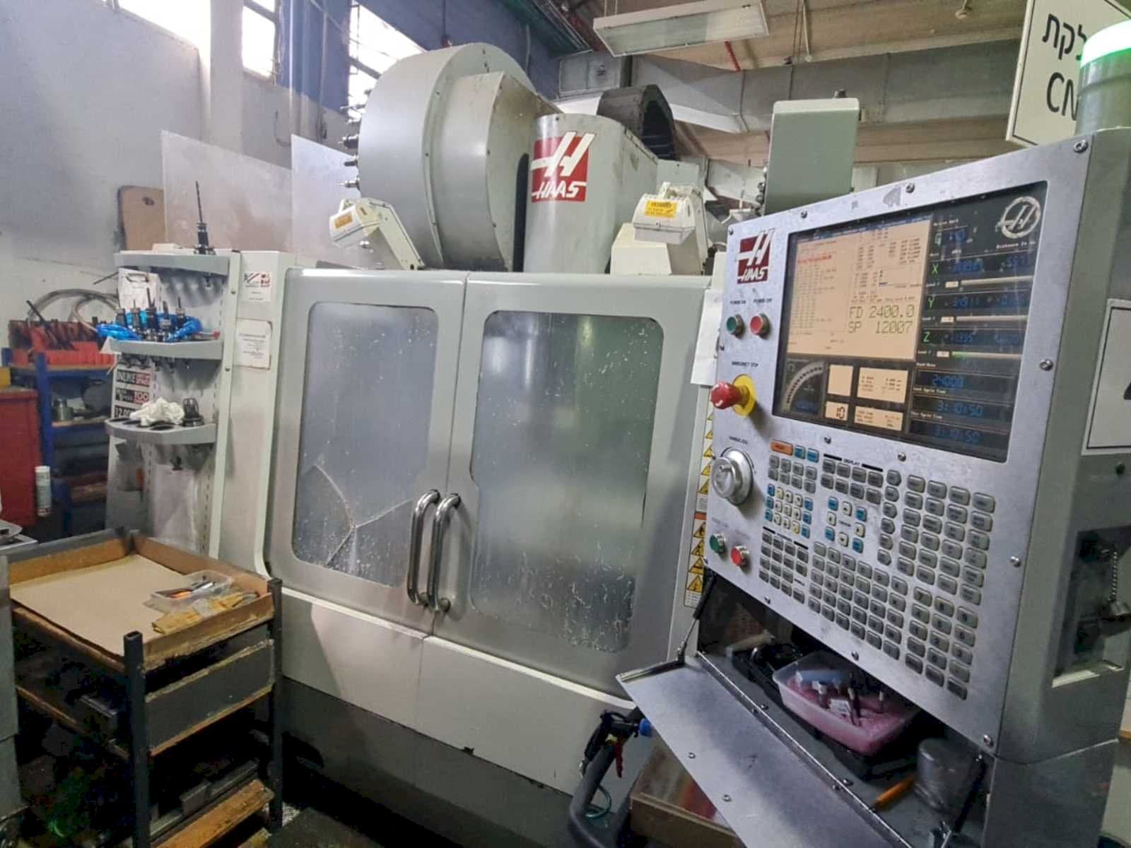 Koneen  HAAS VF-3SS etunäkymä
