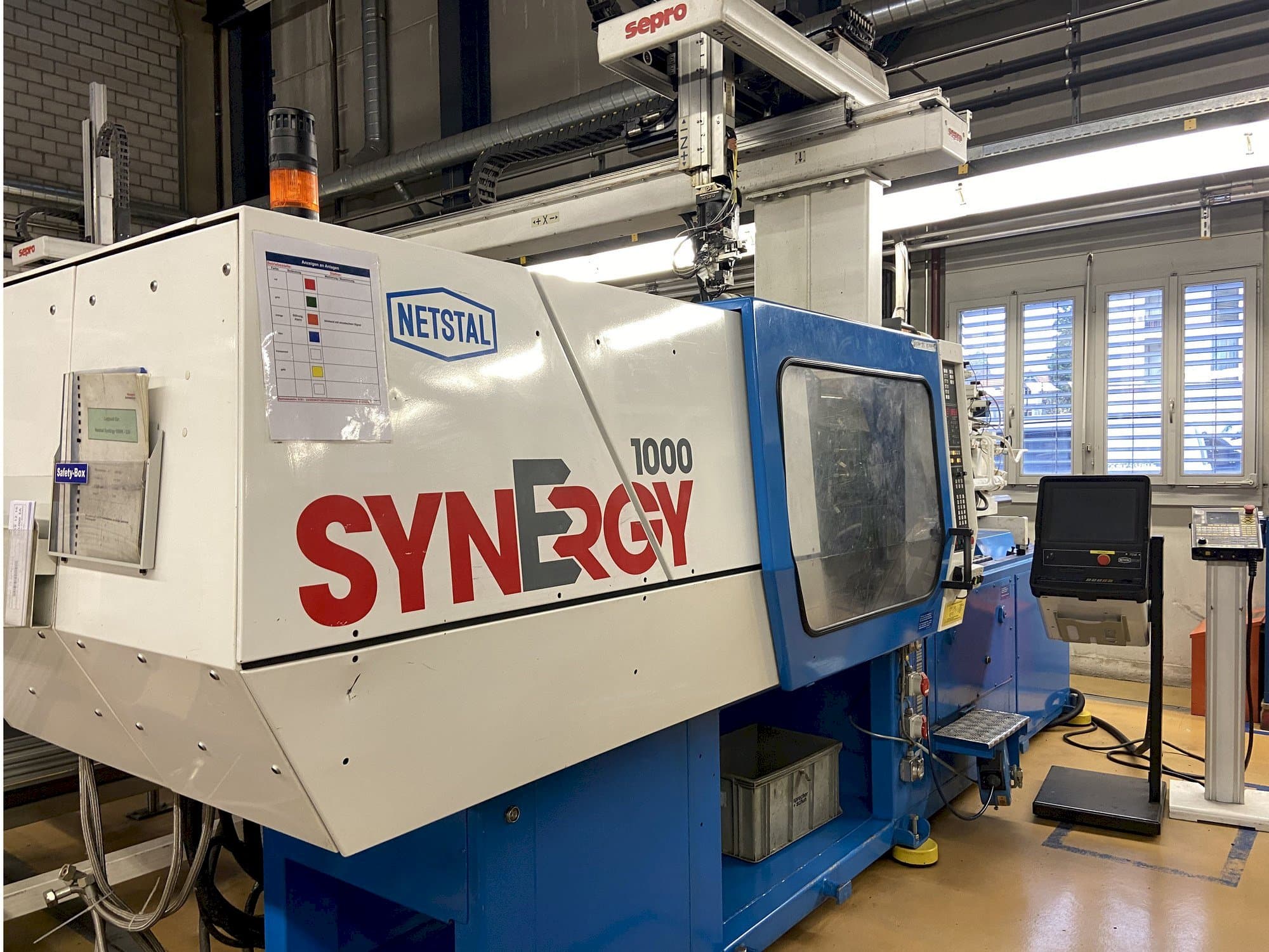 Koneen  Netstal SYNERGY 1000-230 etunäkymä