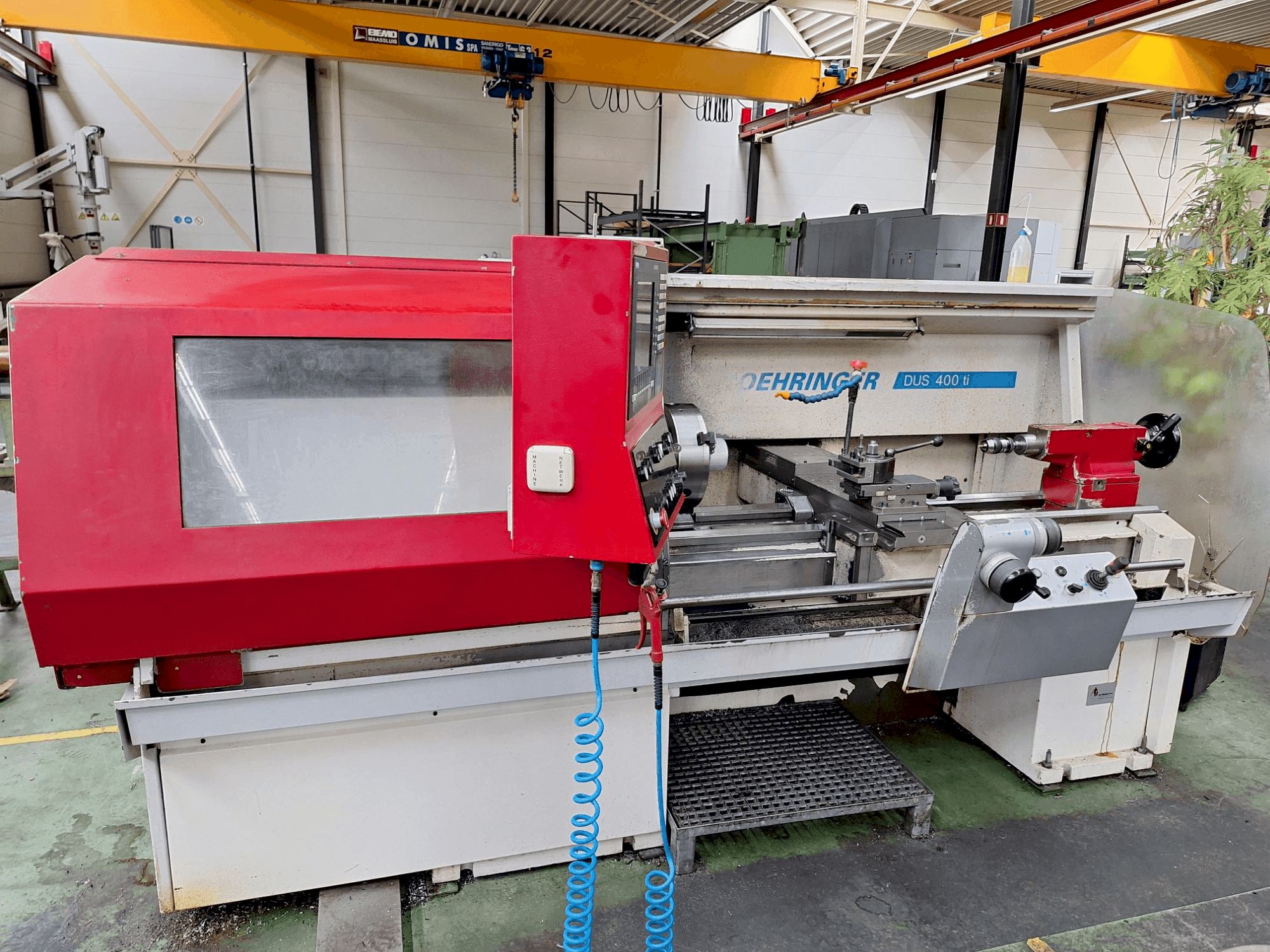 Koneen  BOEHRINGER DUS 400 ti etunäkymä