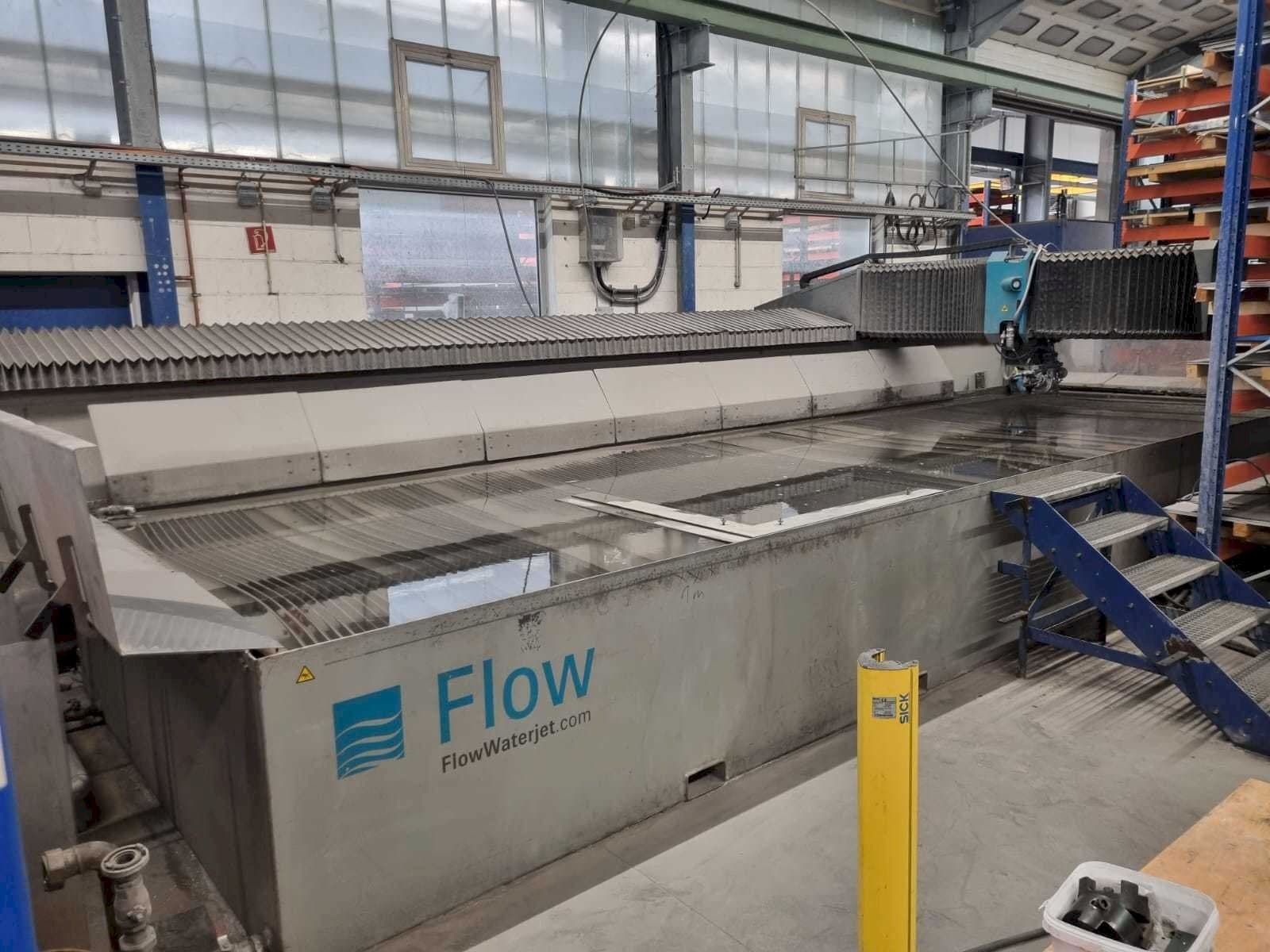 Koneen  Flow ADS 24/ll etunäkymä