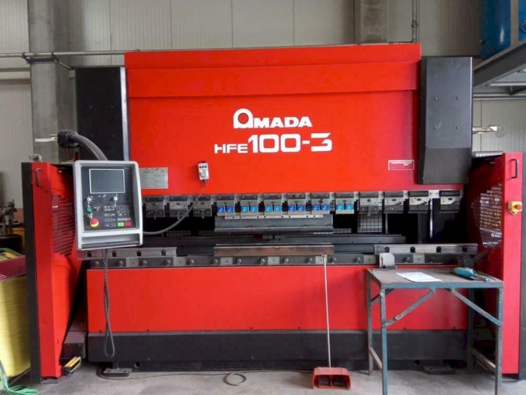 Koneen  AMADA HFE 100-3 etunäkymä