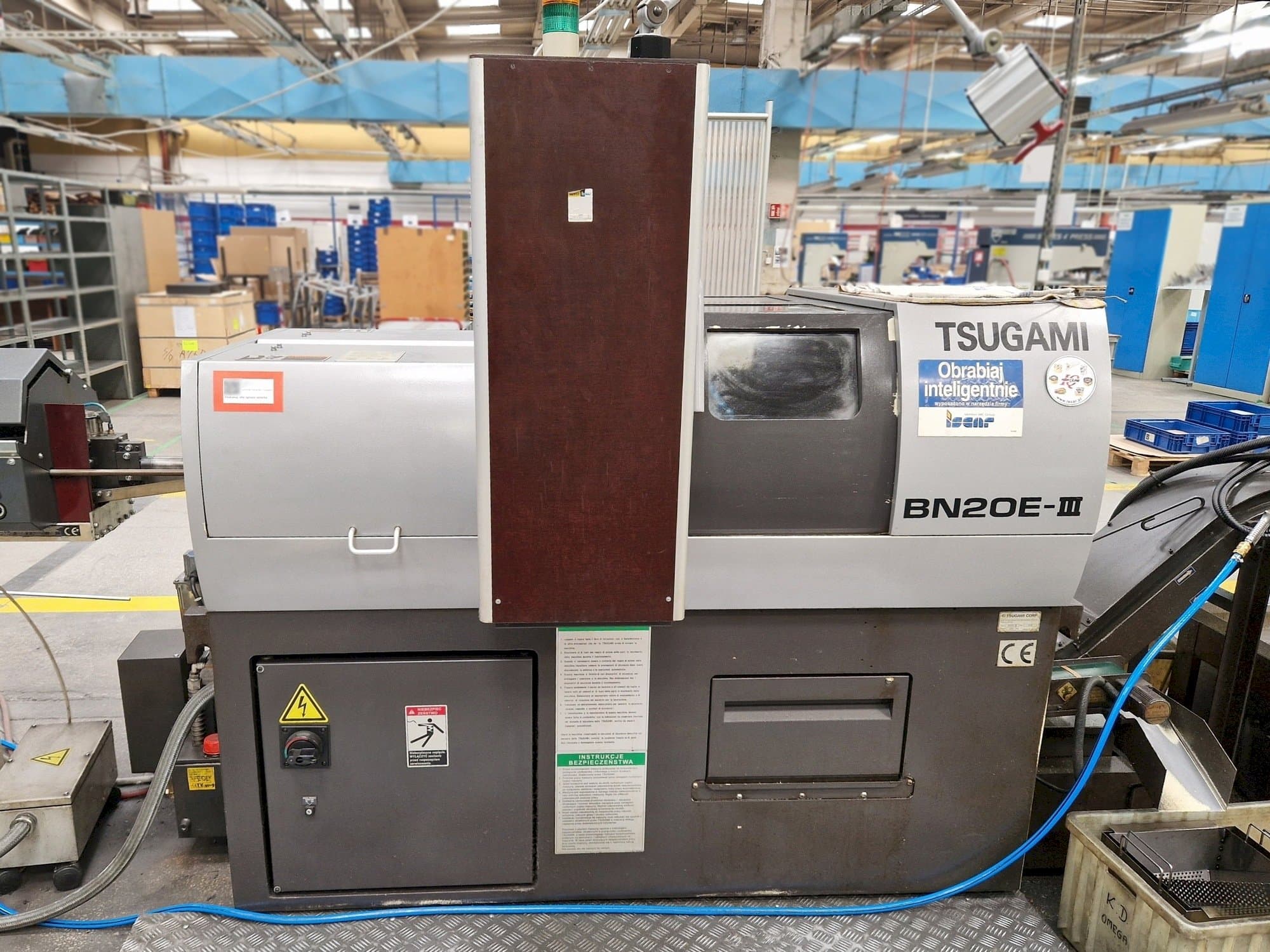 Koneen  TSUGAMI BN20E-III etunäkymä