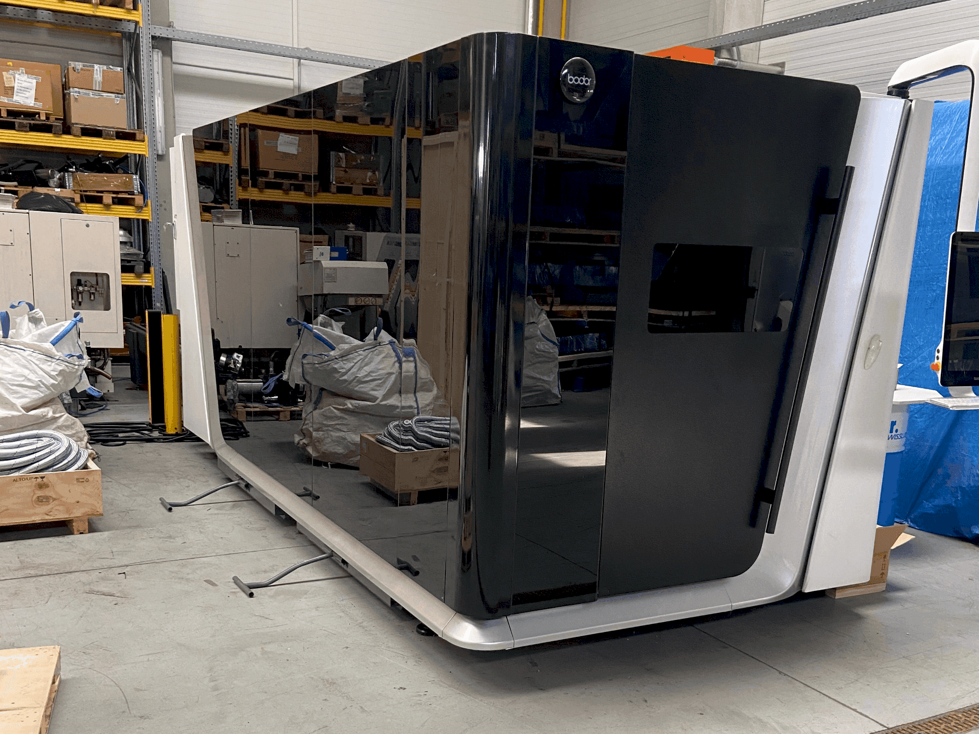 Koneen  Bodor C3 etunäkymä