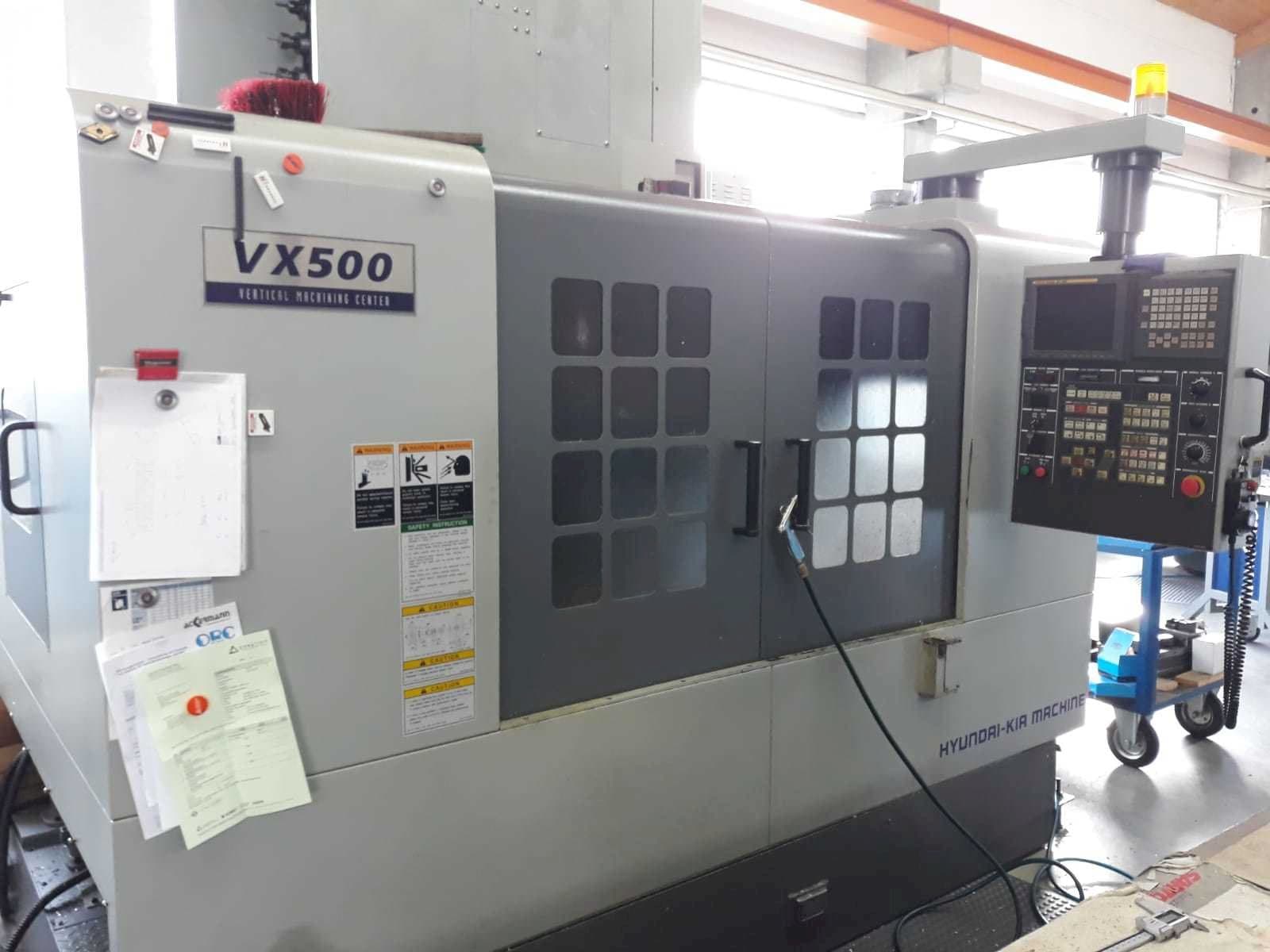 Koneen  Hyundai Kia VX500 etunäkymä