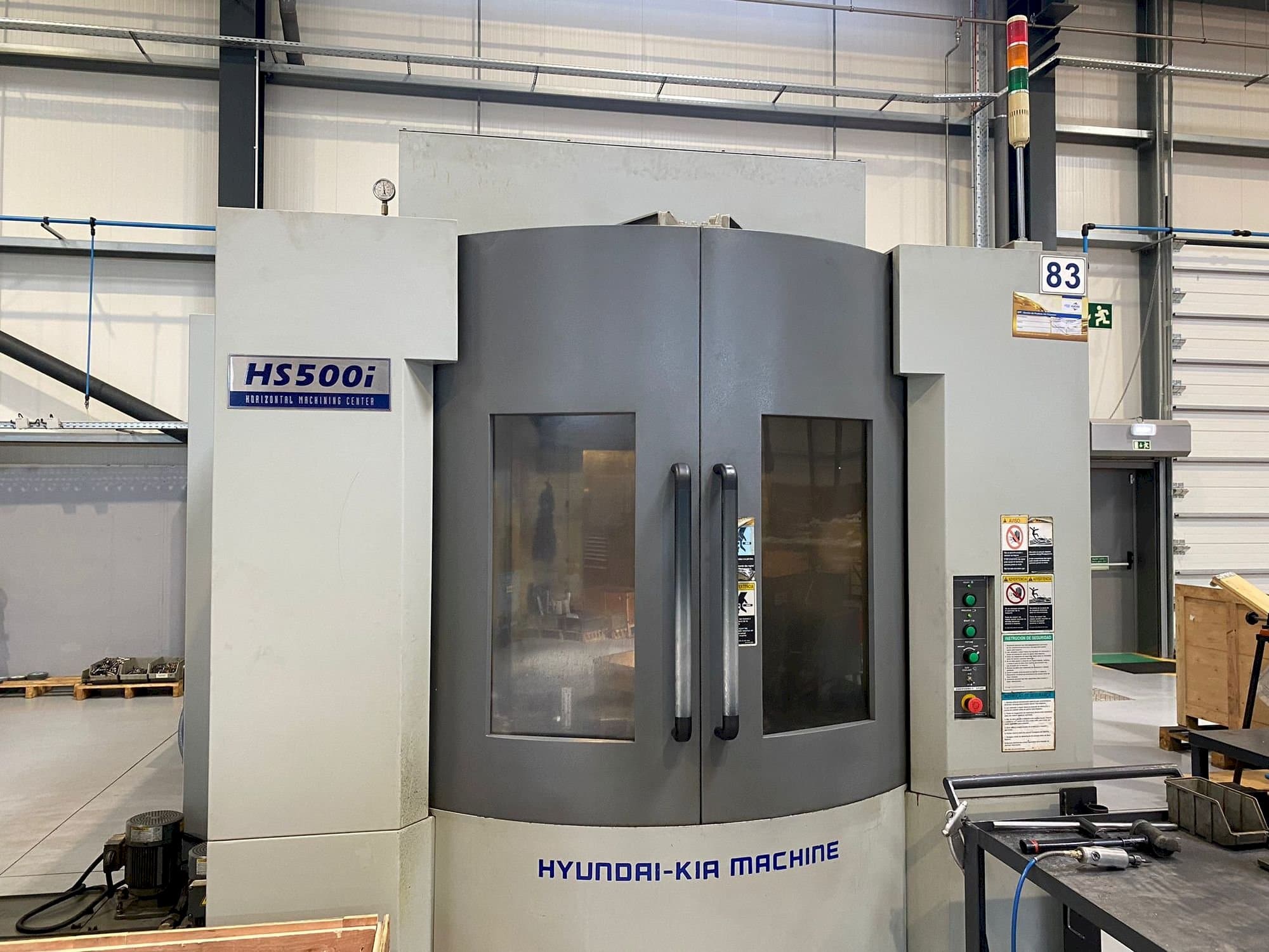 Koneen  Hyundai Kia HS500i etunäkymä