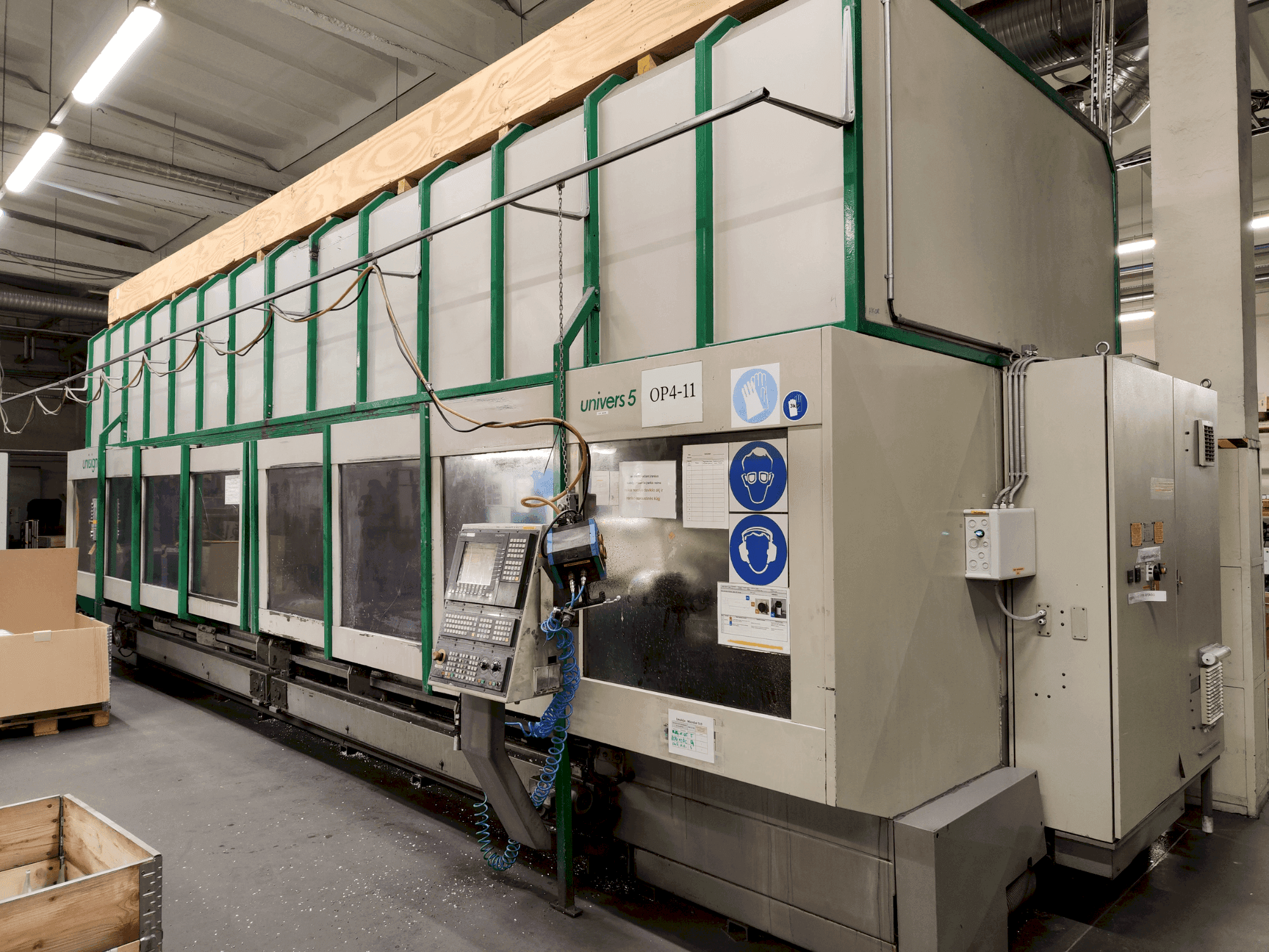 Koneen  Unisign UNIVERS 5 etunäkymä