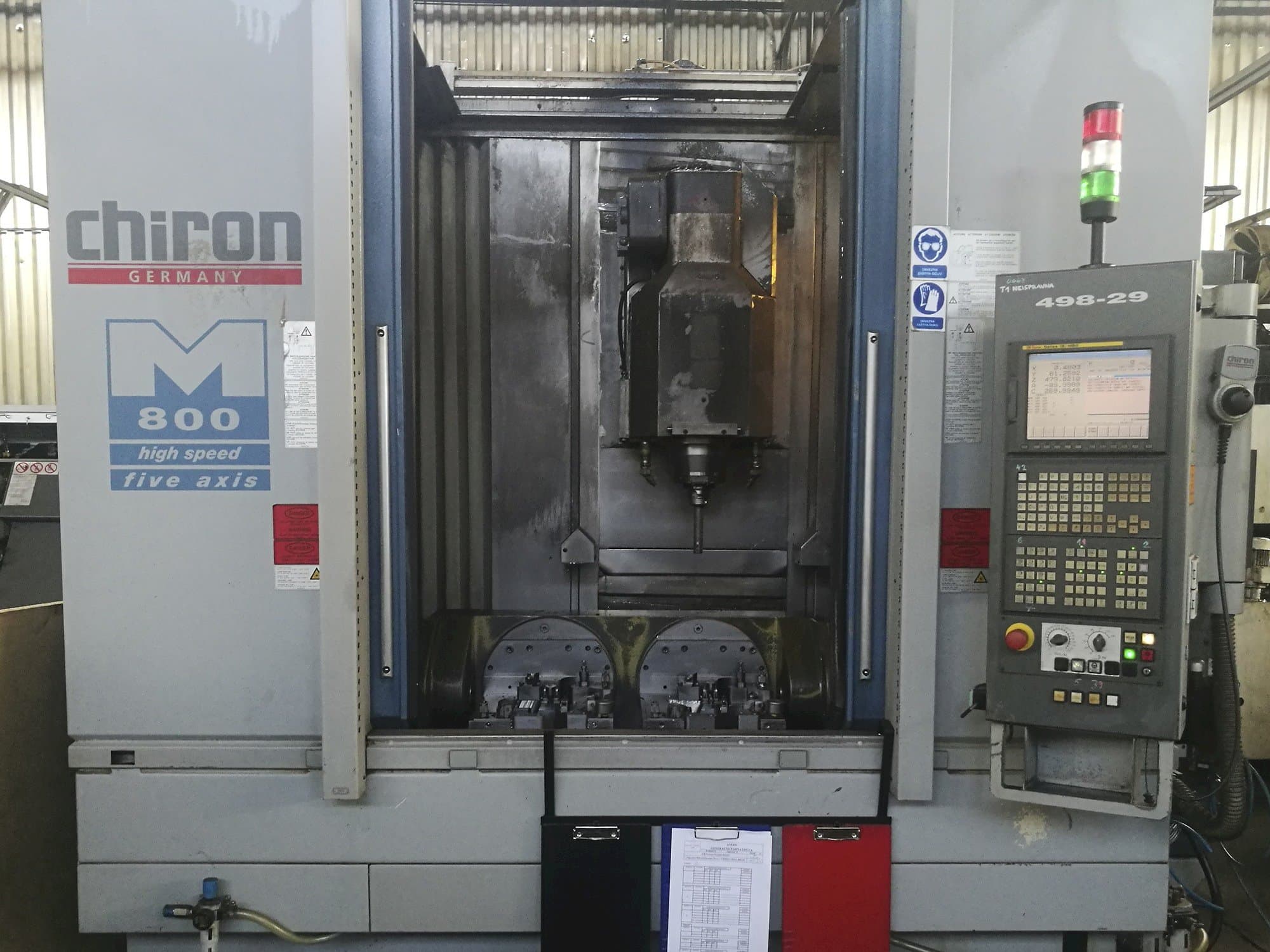 Koneen  CHIRON etunäkymä MILL 800