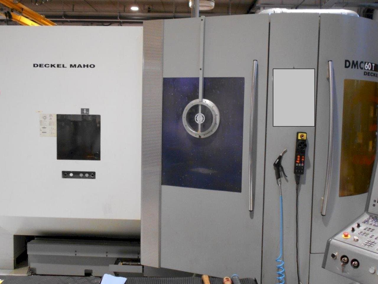 Koneen  DECKEL MAHO DMC 60T etunäkymä