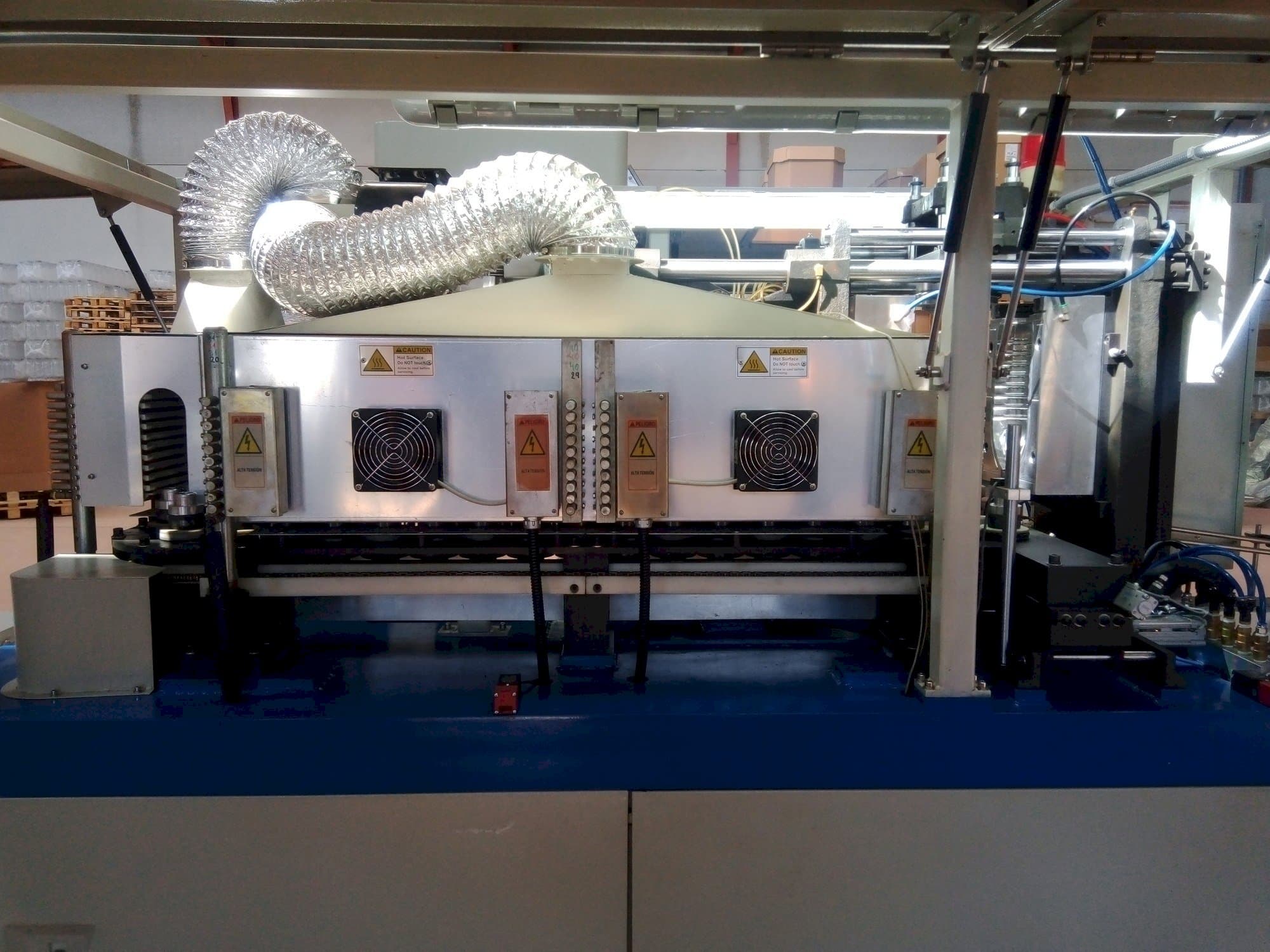 Koneen  YANCED YS600 etunäkymä