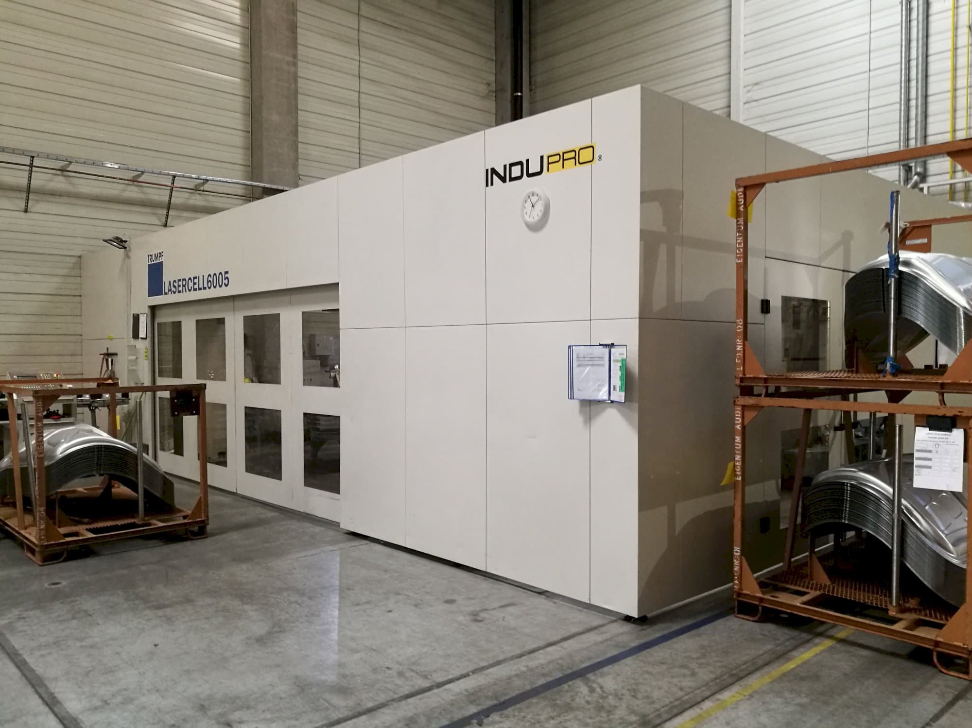 Koneen  Trumpf oikea näkymä Lasercell 6005