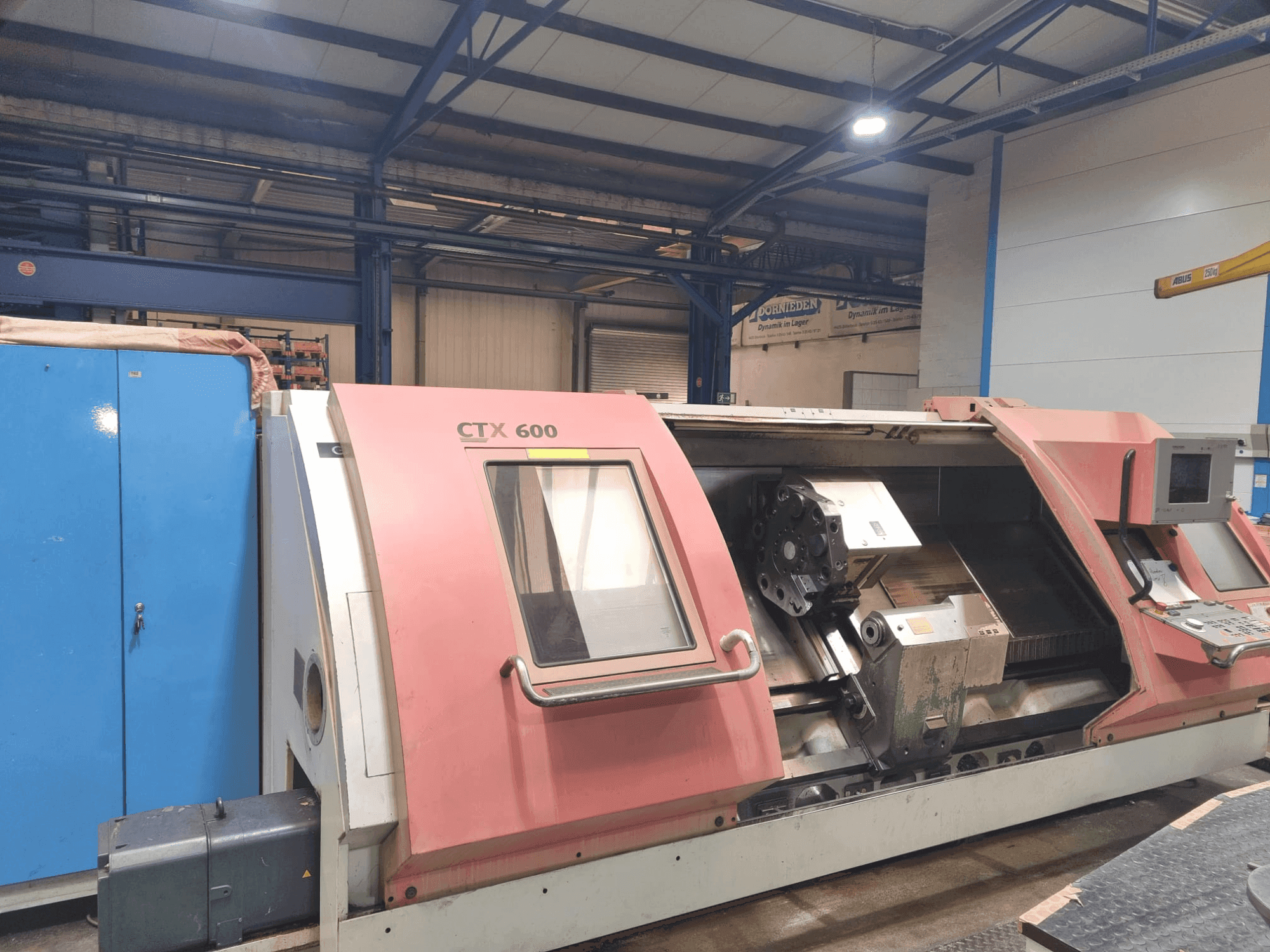 Koneen  Gildemeister CTX 600 etunäkymä