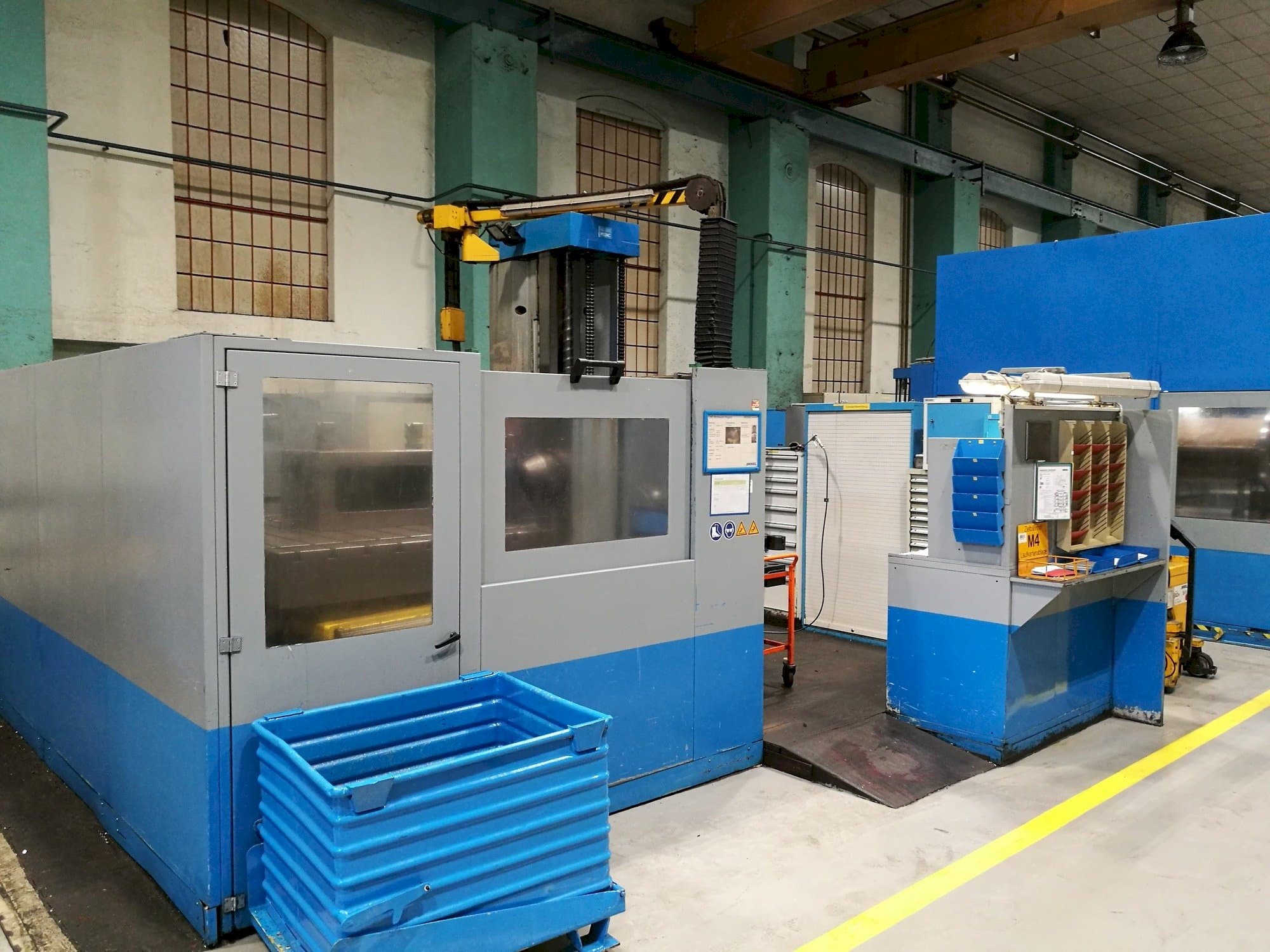 Koneen  PEGARD AF 130 S vasen näkymä