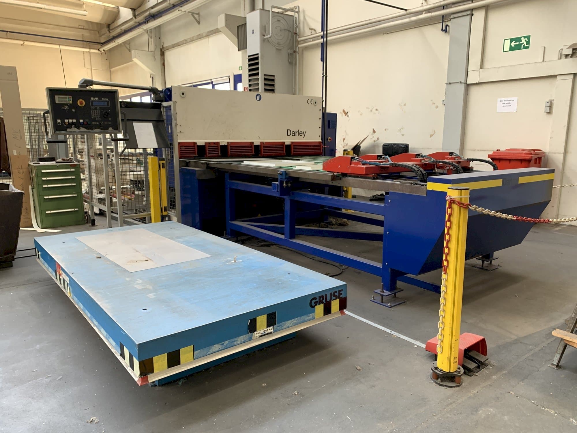 Koneen  Darley VS 2100 X 4 etunäkymä