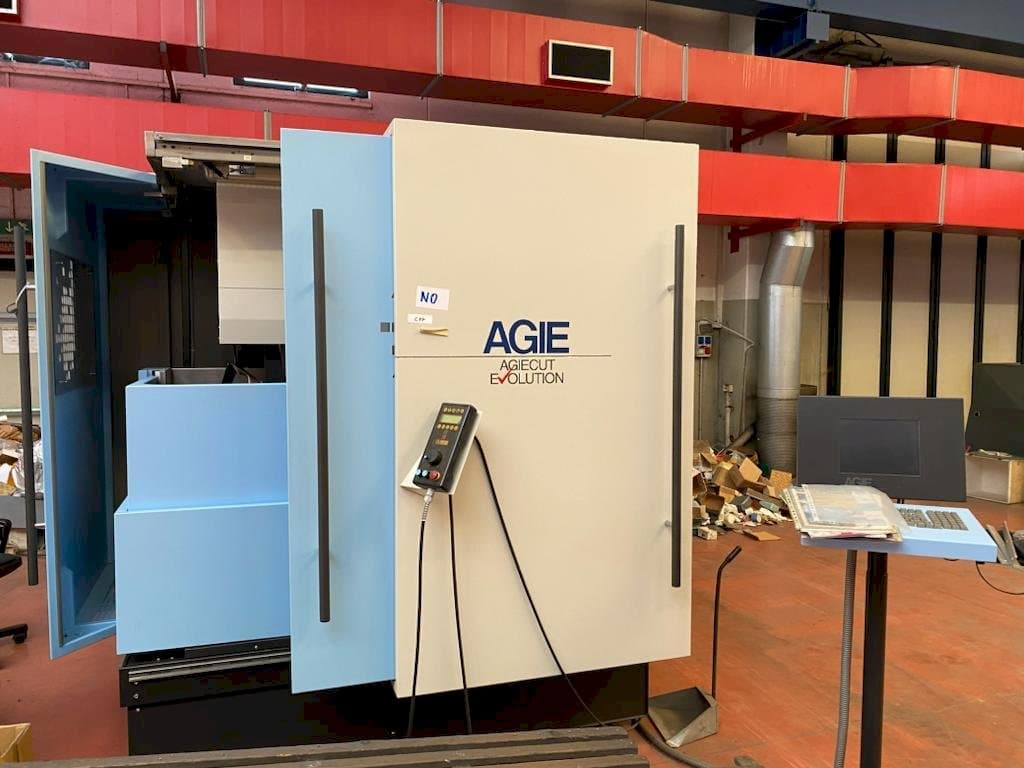 Koneen  AGIE AGIEMATIC + AGIEPULS 60 HSF etunäkymä
