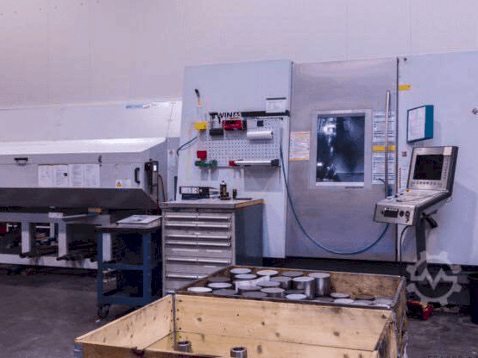 Koneen  DMG Gildemeister Twin 65 (2004) etunäkymä