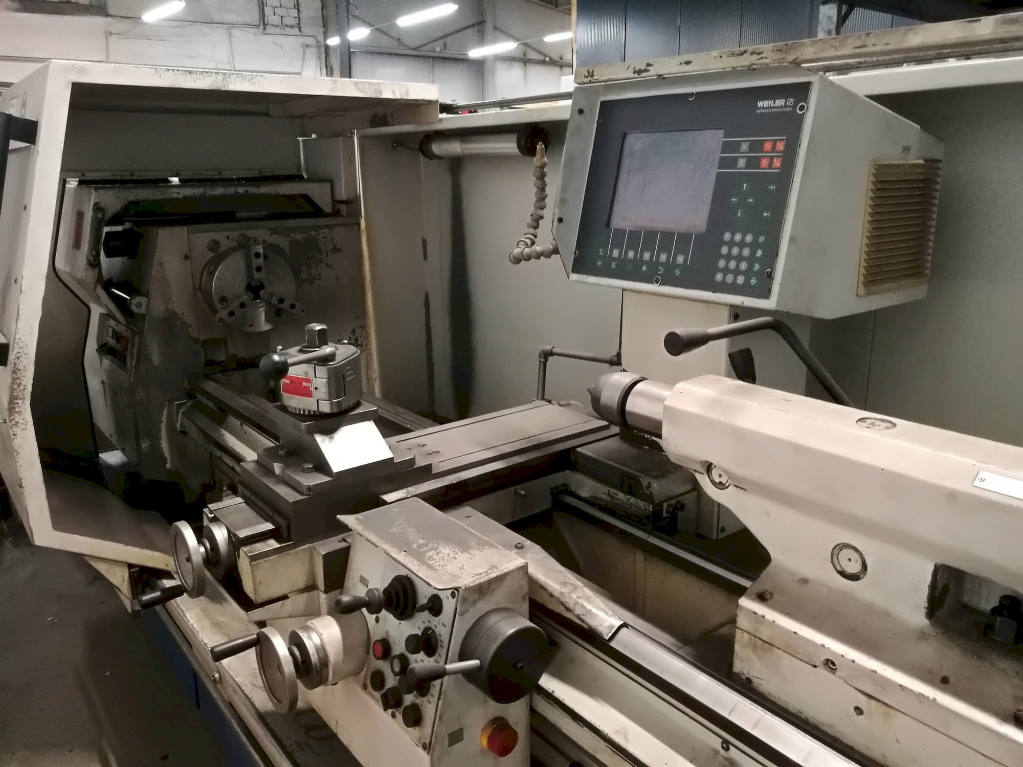 Koneen  Weiler E50/2 etunäkymä