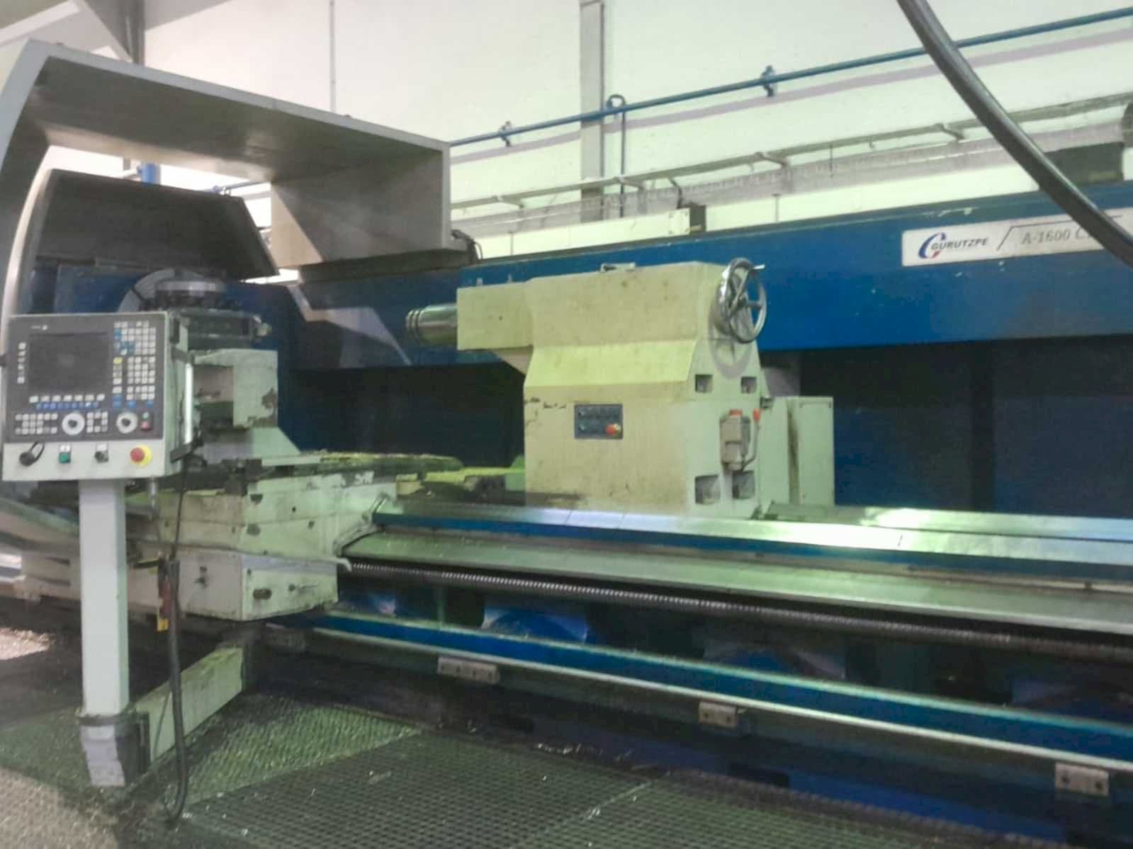 Koneen  Gurutzpe A-1600 CNC etunäkymä