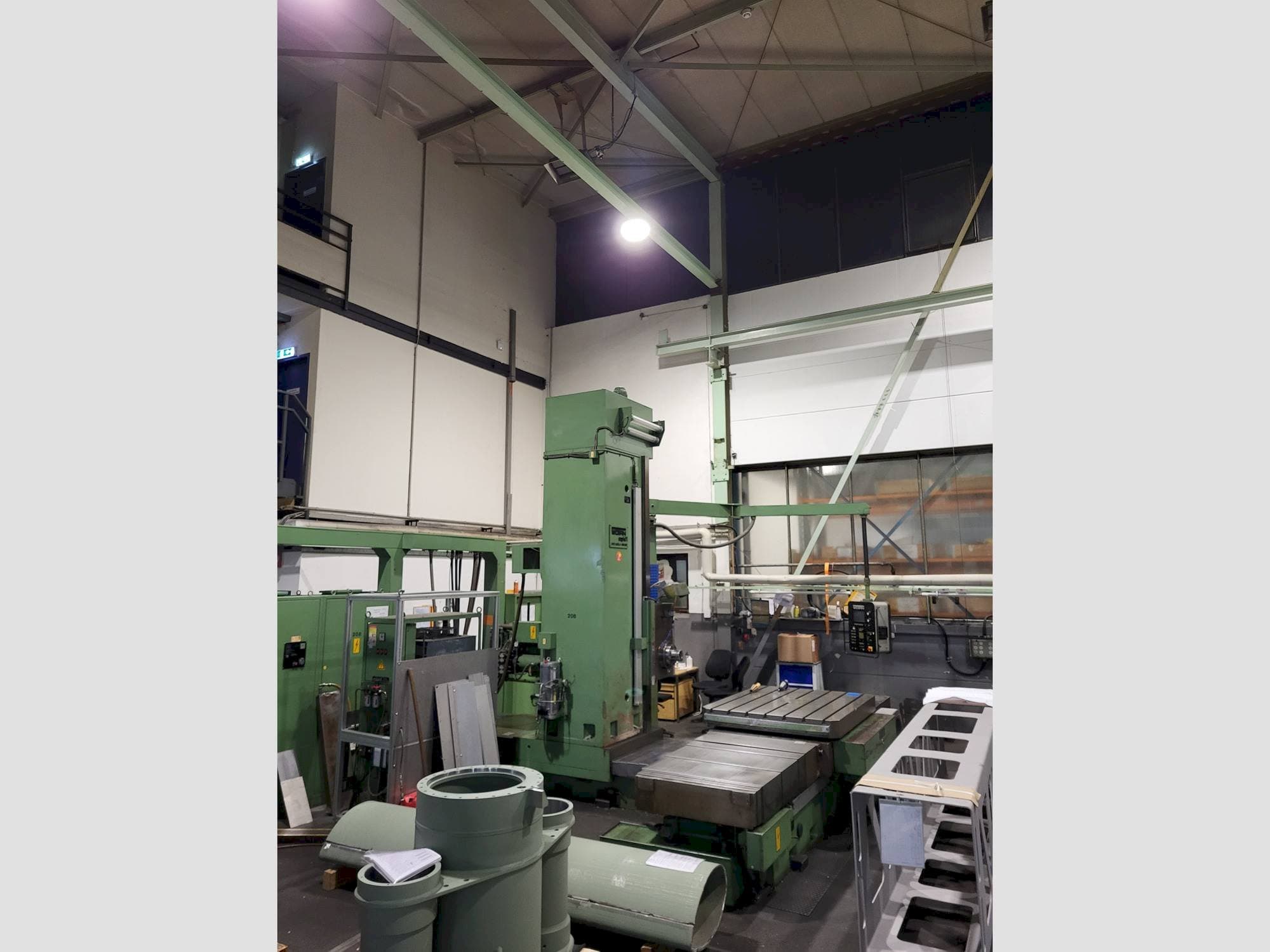 Koneen  WOTAN 1 R/6 etunäkymä