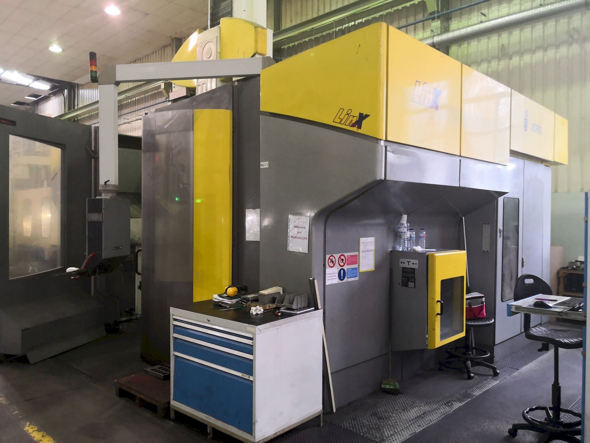 Koneen  JOBS Linx blitz HSK A etunäkymä