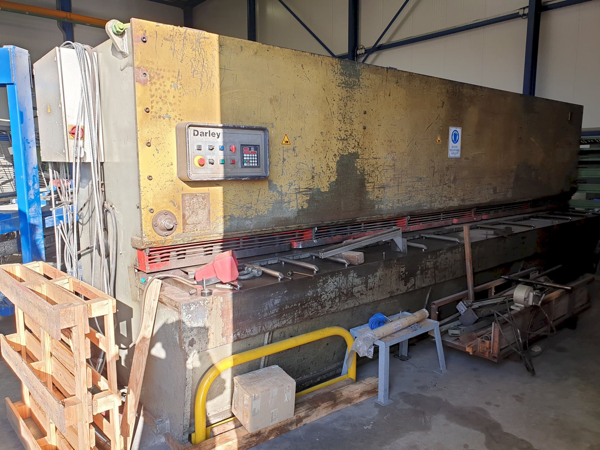 Koneen  Darley vasen näkymä VS 6100X8