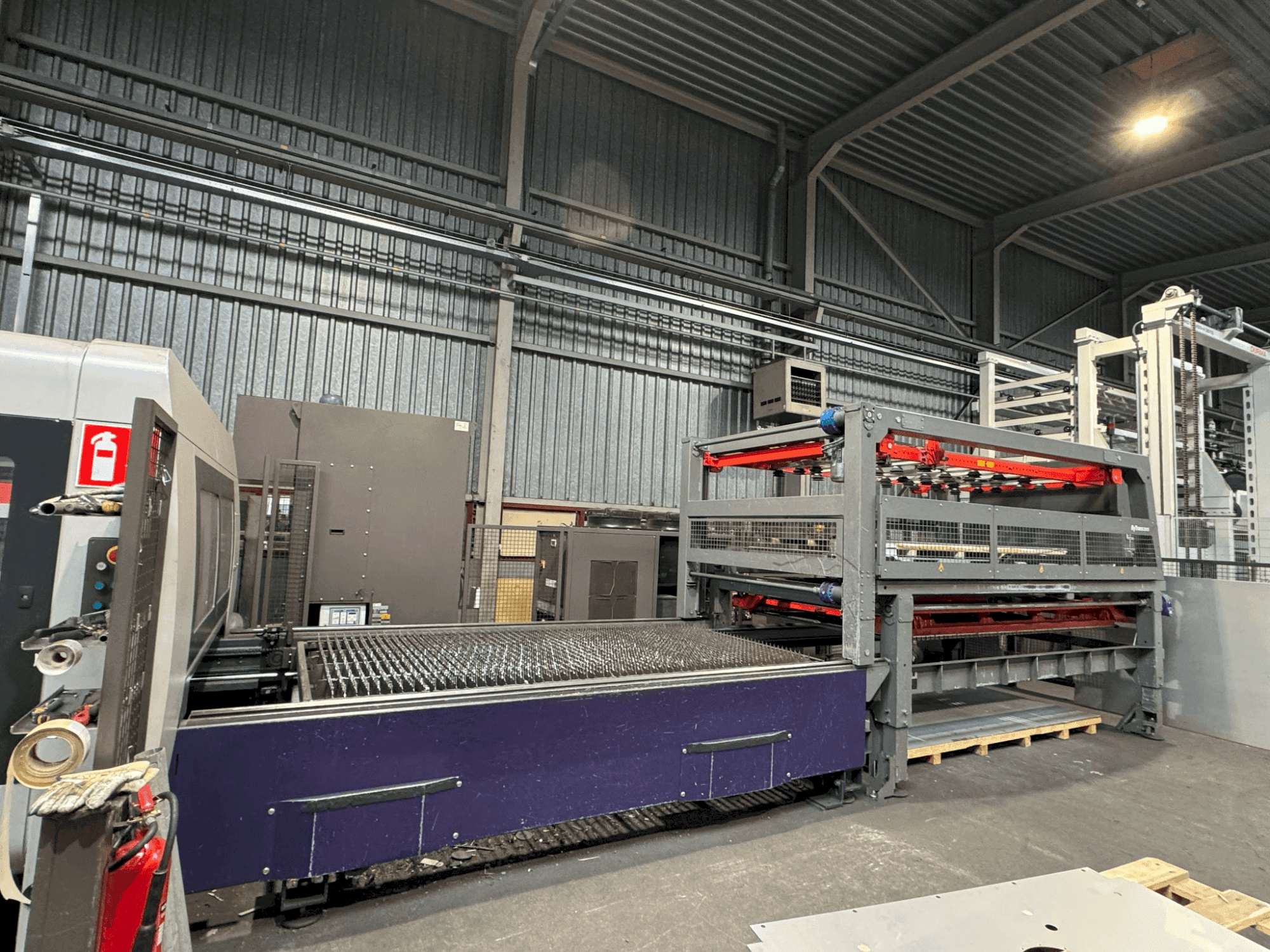 Koneen  Bystronic ByTrans 3015 Standard etunäkymä