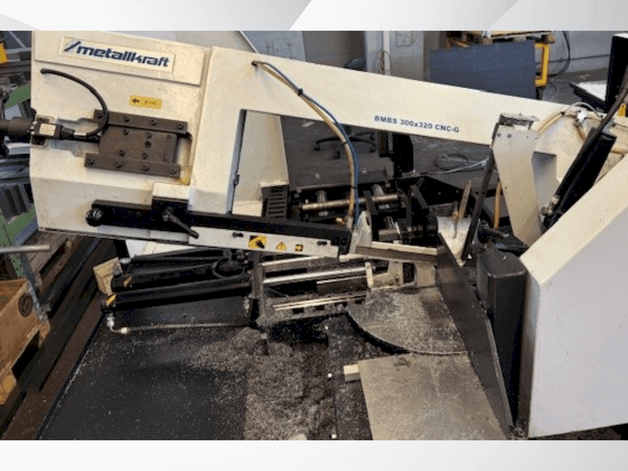 Koneen  Metallkraft  BMBS 300X320 etunäkymä