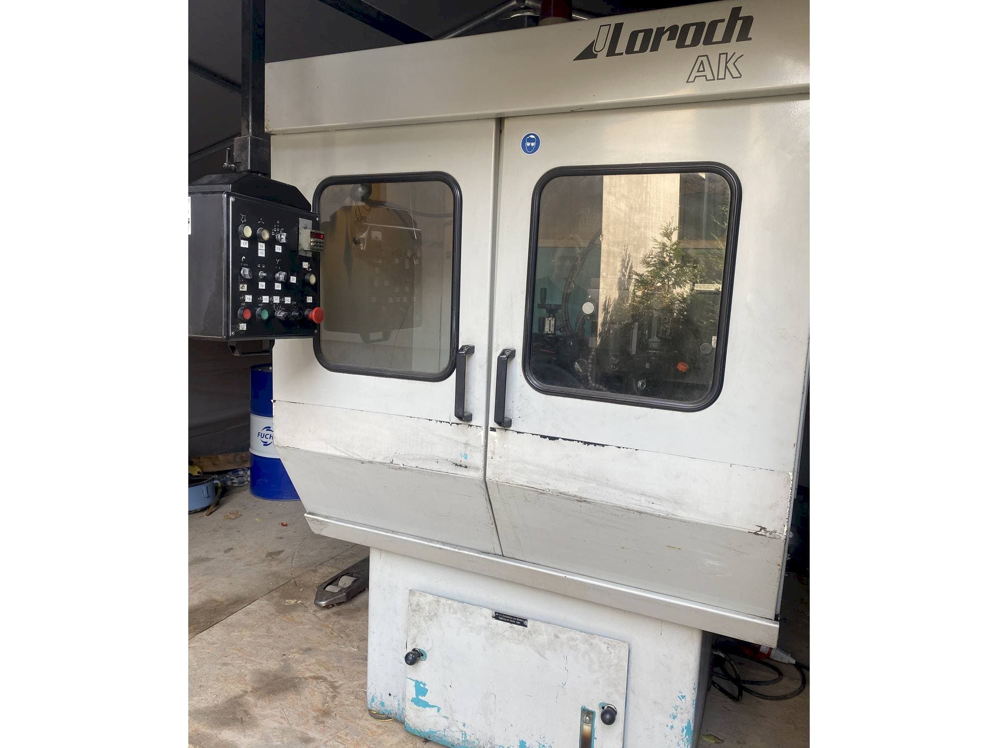 Koneen  Loroch AK etunäkymä