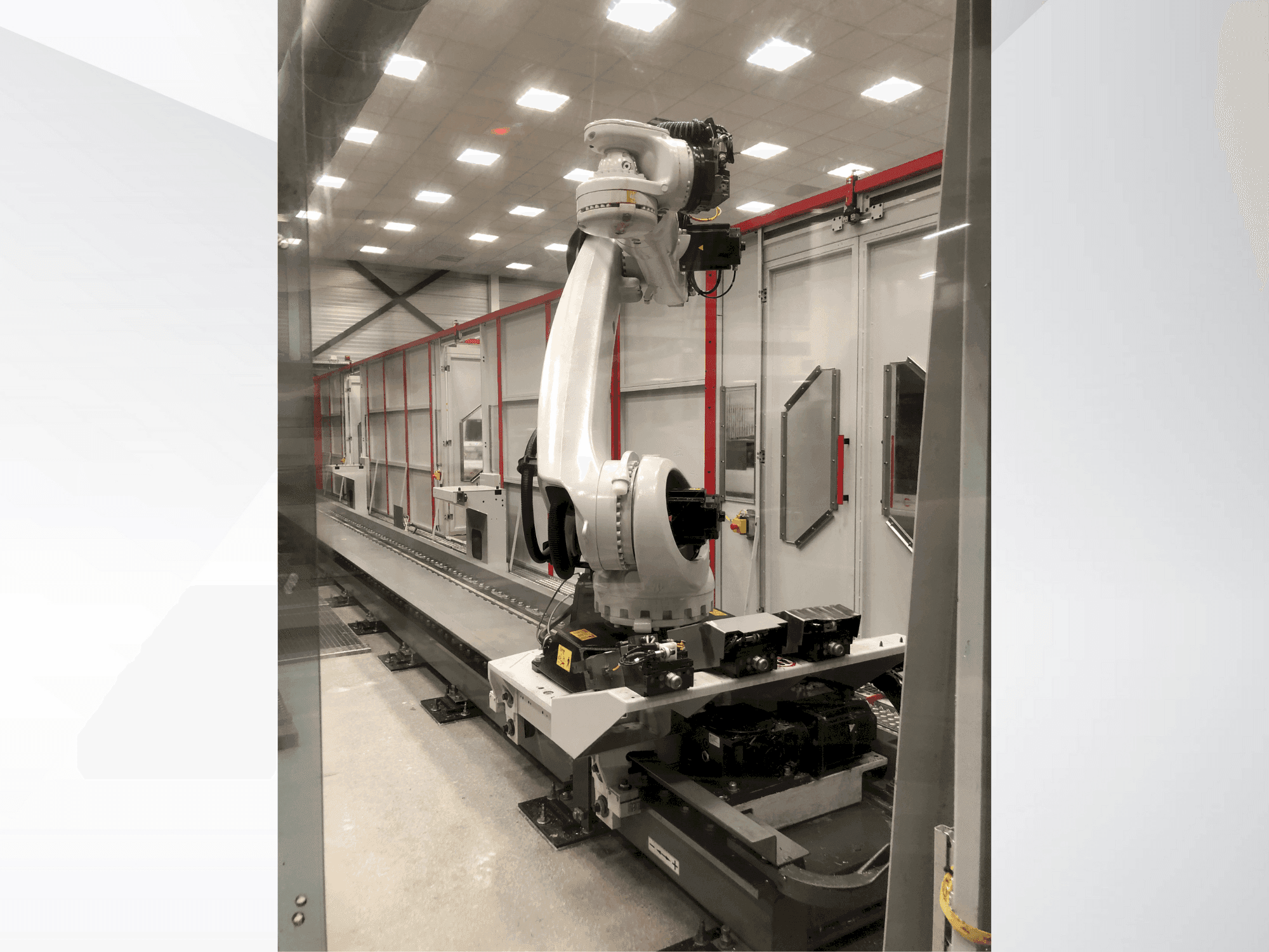 Koneen  HERMLE Cell etunäkymä