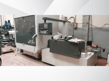 Koneen  FANUC Aplha-1iA etunäkymä