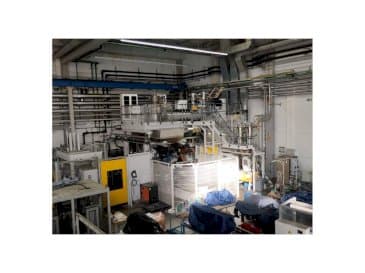 Koneen  EXTRAPLAST 140to etunäkymä