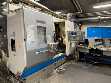 Koneen  Okuma MacTurn 250-W etunäkymä