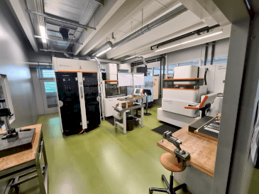 Koneen  AGIE AGIETRON INNOVATION 2 etunäkymä
