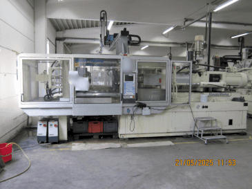 Koneen  Krauss Maffei 350-2700 C2 etunäkymä