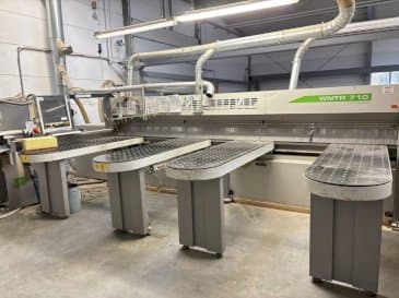 Koneen SELCO WNTR 710 etunäkymä