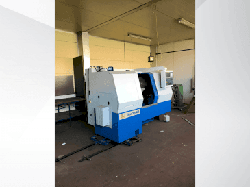 Koneen  KNUTH Starship 400 etunäkymä