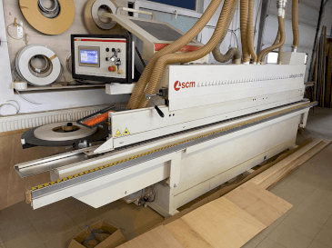 Koneen  SCM OLIMPIC K 560 etunäkymä