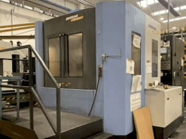 Koneen  DOOSAN HM 6300 (2009) etunäkymä