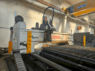 Koneen  FICEP GEMINI G32 HPE etunäkymä