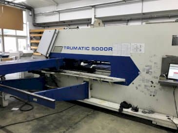 Koneen  TRUMPF Trumatic 5000 R etunäkymä