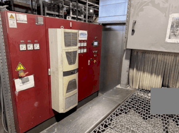 Koneen  AGTOS blasting system etunäkymä