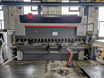 Koneen Bystronic Xact Smart 225/4100 etunäkymä